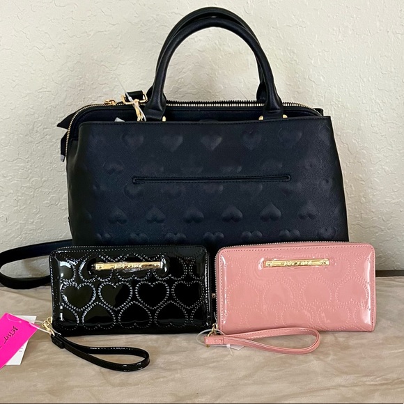 Betsey Johnson. HEART Handbag Set